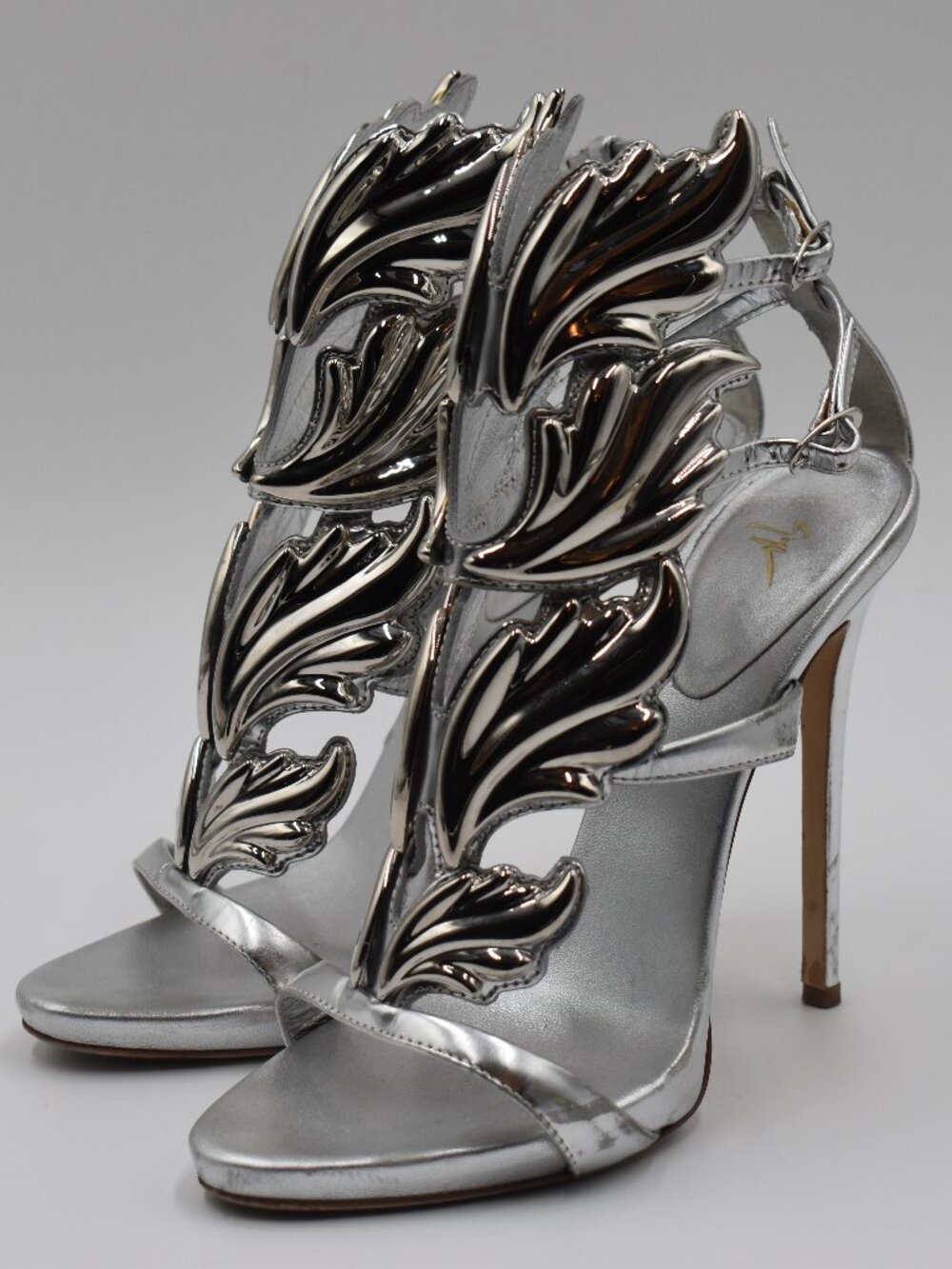 Giuseppe Zanotti Cruel Coline Silver Metal Wing Sandals Size 38